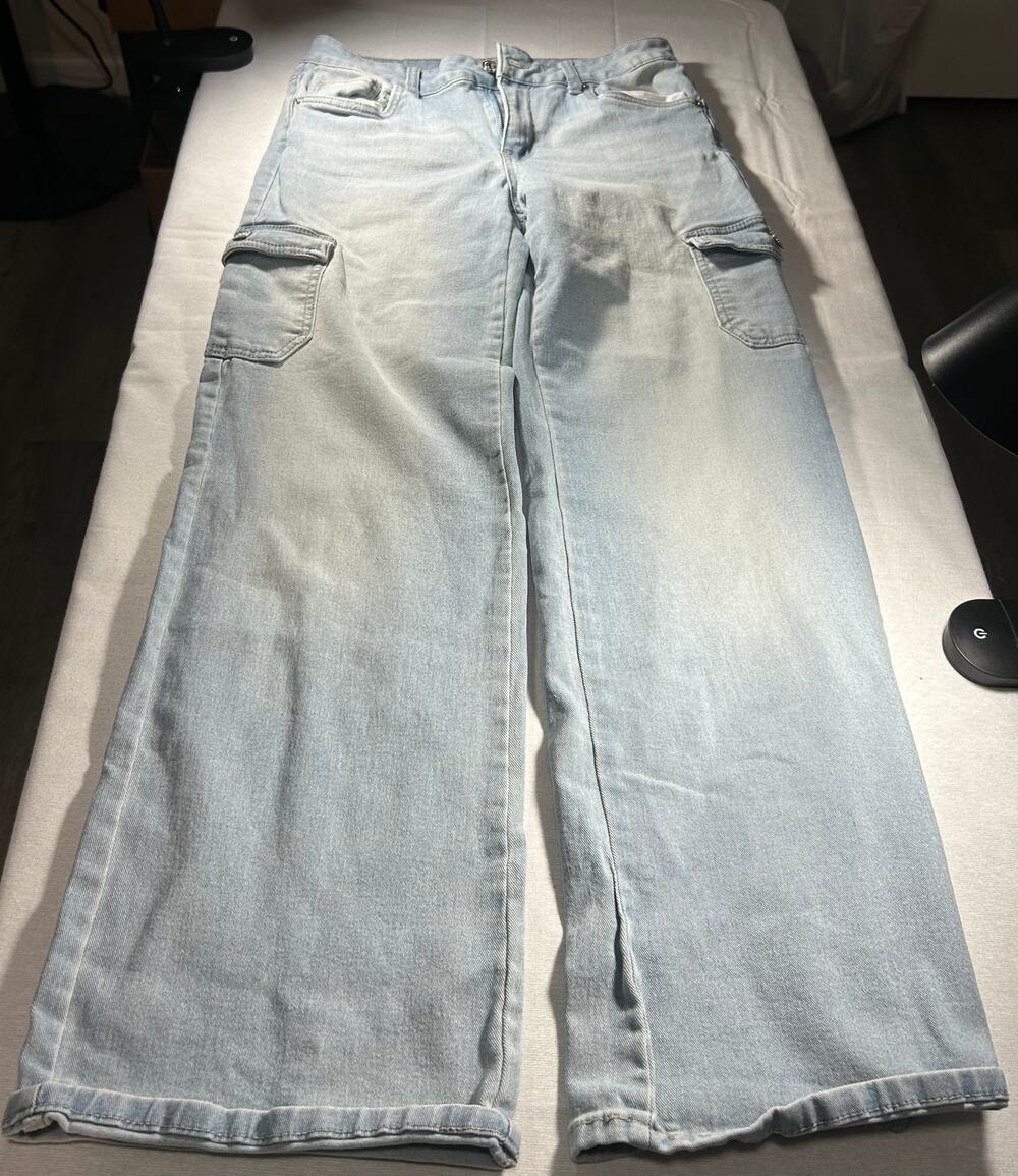 Refuge Denim Light Wash Wide Leg Cargo Jeans Size 05